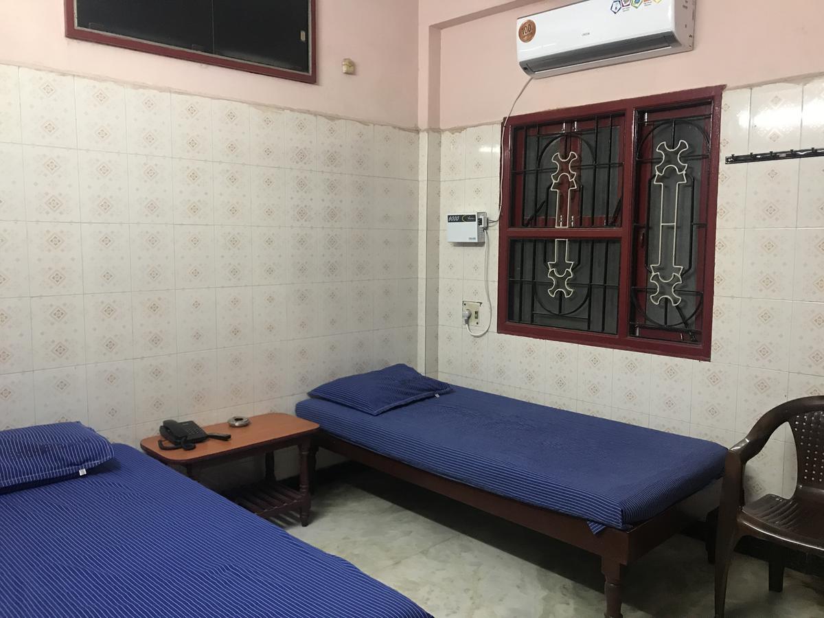 Merit Guest House Chennai Bagian luar foto